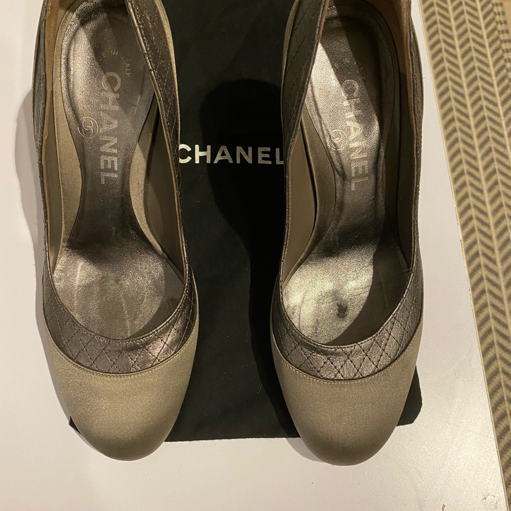 Chanel Shoes View 2